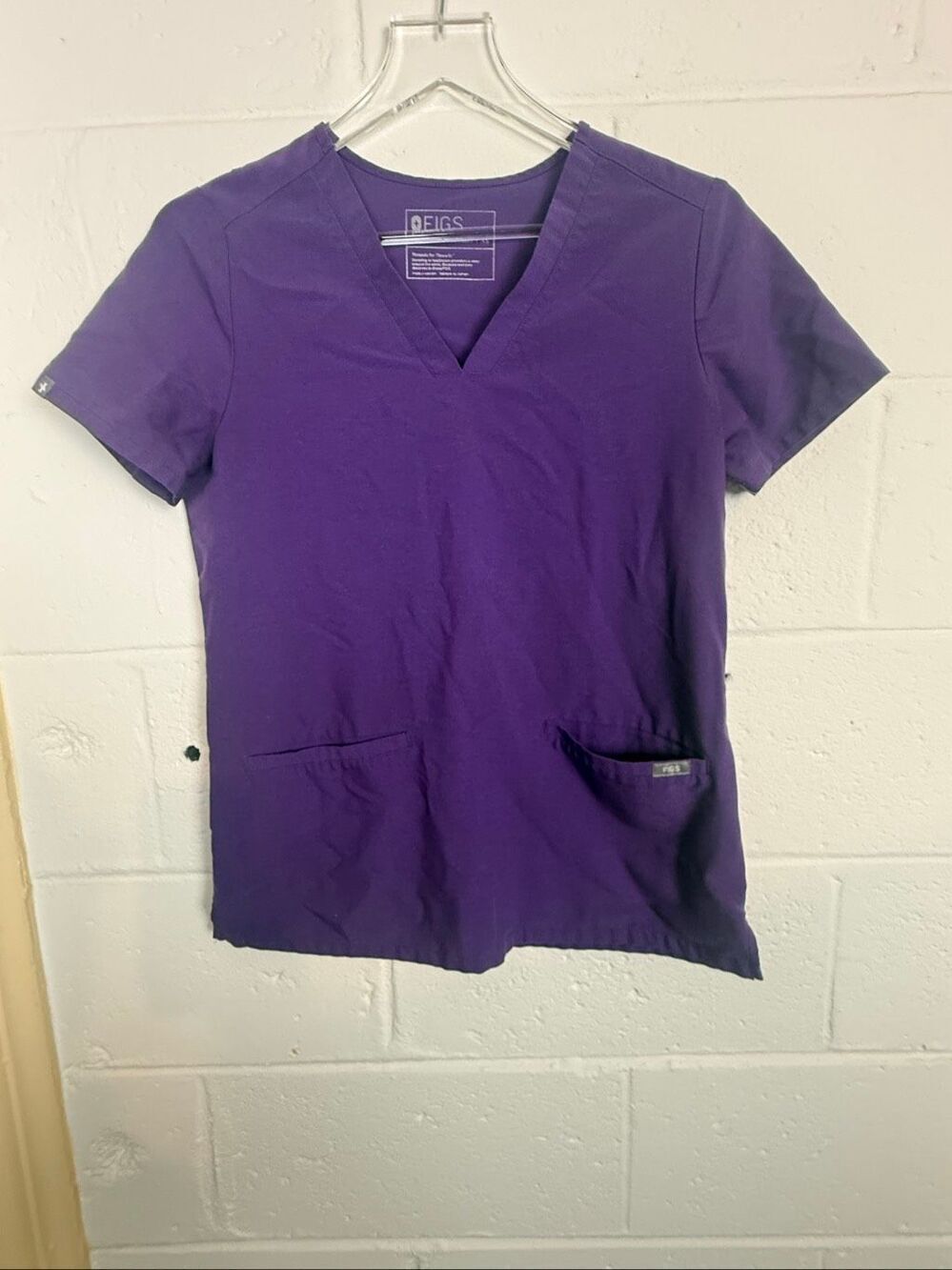 FIGS Casma Technical Collection Scrub Top Purple V-Neck 3 Pocket Stretch XS